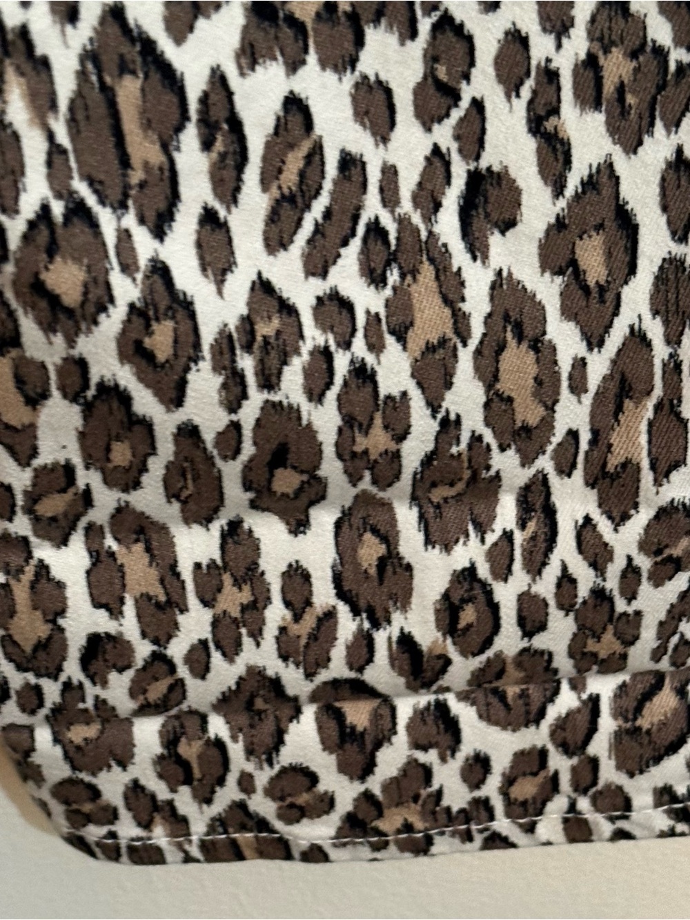 Chico’s Women’s leopard print Slim Leg Ankle Pants 2.5. US (14) - Picture 8 of 9